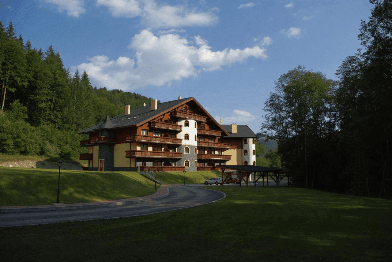 The HolidayTale apartment building at Tále pod Chopkom